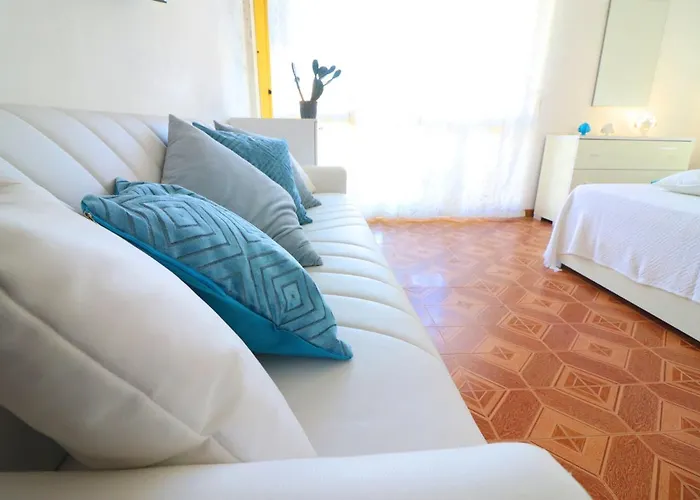 Casa Aurora A 度假居 *