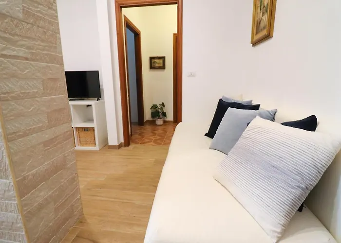 Casa Aurora A 度假居 奥特朗托